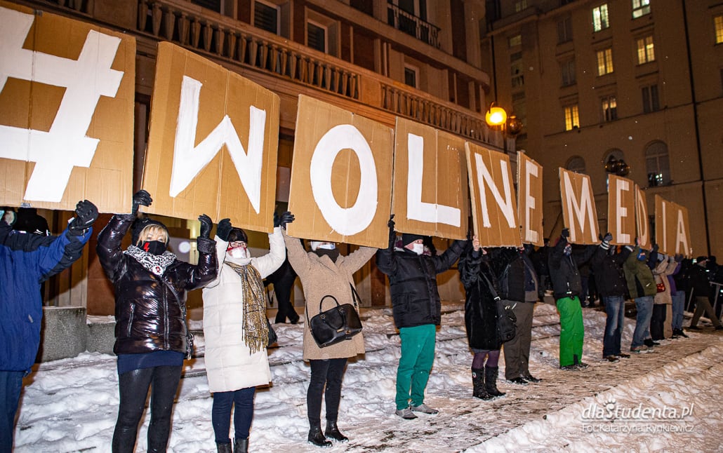 Solidarnie z mediami - protest w Warszawie - zdjęcie nr 8