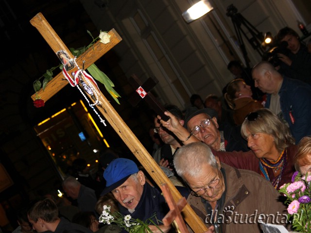Manifestacja po usunięciu Krzyża - zdjęcie nr 3