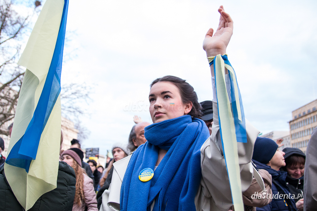 Solidarni z Ukrainą - manifestacja pokojowa w Poznaniu  - zdjęcie nr 11