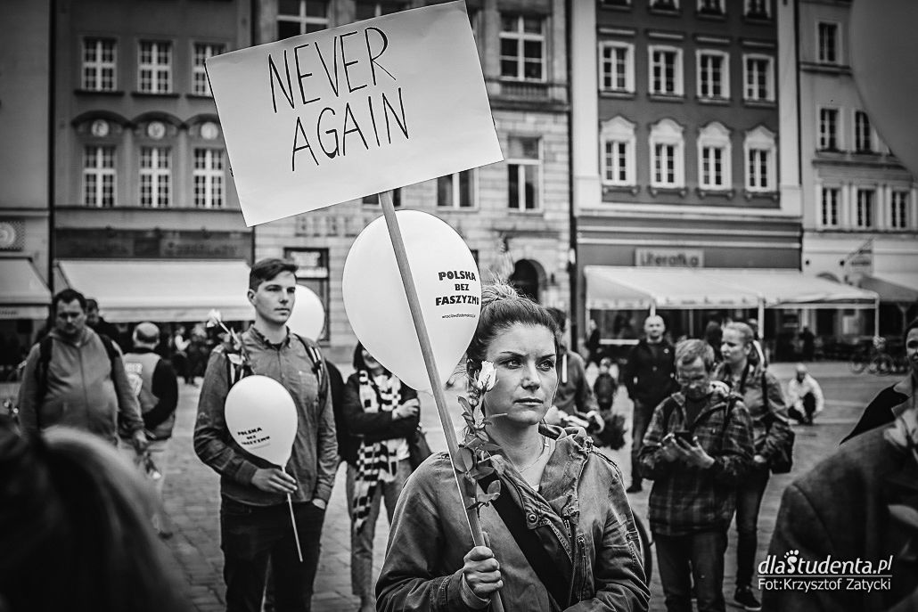 Wrocław: Manifestacja - Polska wolna od faszyzmu - zdjęcie nr 2