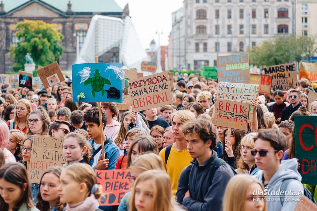 Młodzieżowy Strajk Klimatyczny w Poznaniu  - zdjęcie nr 10