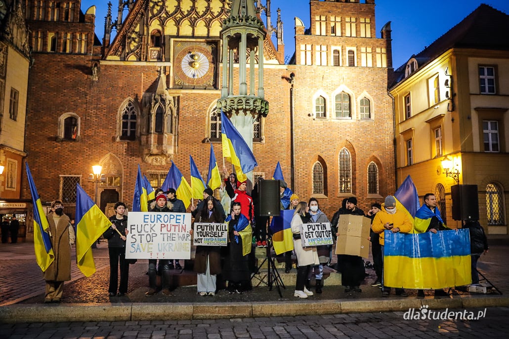 Solidarnie z Ukrainą - manifestacja poparcia we Wrocławiu - zdjęcie nr 3