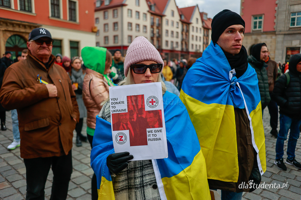Solidarni z Ukrainą: NIE dla wojny - manifestacja poparcia we Wrocławiu  - zdjęcie nr 3