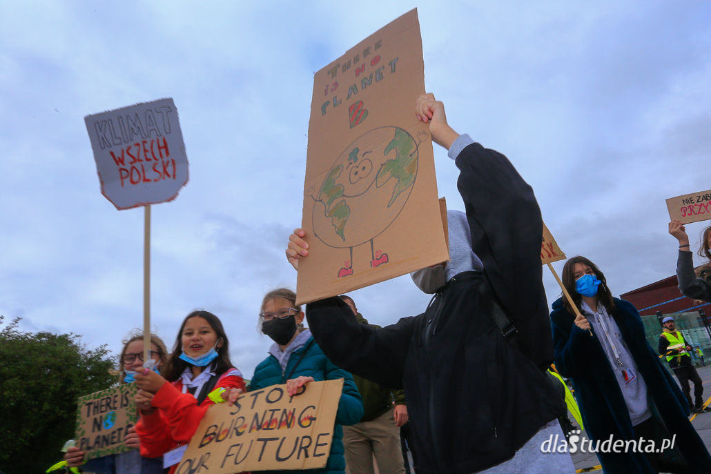 Młodzieżowy Strajk Klimatyczny we Wrocławiu - zdjęcie nr 10
