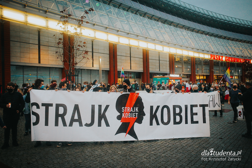 Strajk Kobiet: Marsz Ośmiu Gwiazd we Wrocławiu - zdjęcie nr 2