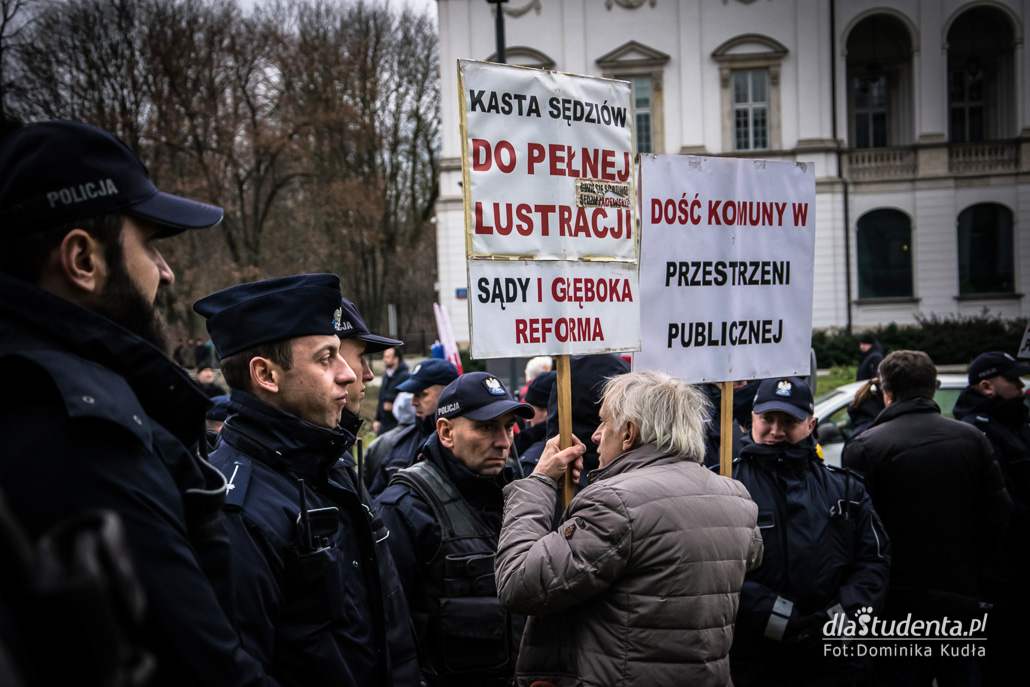  "Marsz Tysiąca Tóg" - Protest sędziów w Warszawie - zdjęcie nr 8