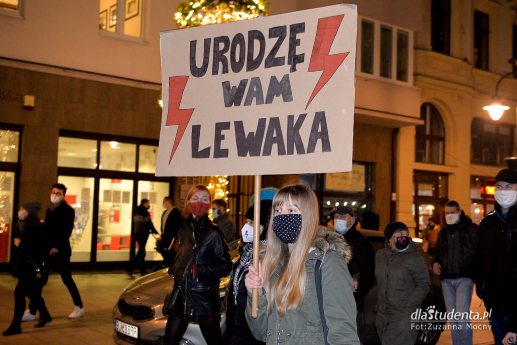 Strajk Kobiet: Wy...ać w Kosmos - manifestacja w Łodzi - zdjęcie nr 3