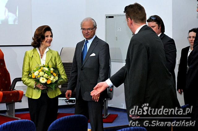 Wizyta szwedkiej Pary Królewskiej w fabryce Volvo - zdjęcie nr 4