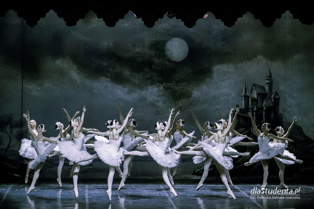Classical Grand Ballet: Jezioro Łabedzie