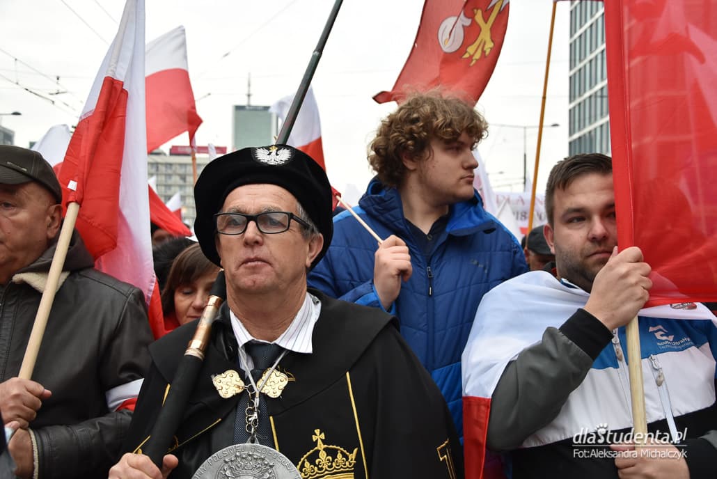 Marsz Niepodległości w Warszawie  - zdjęcie nr 7