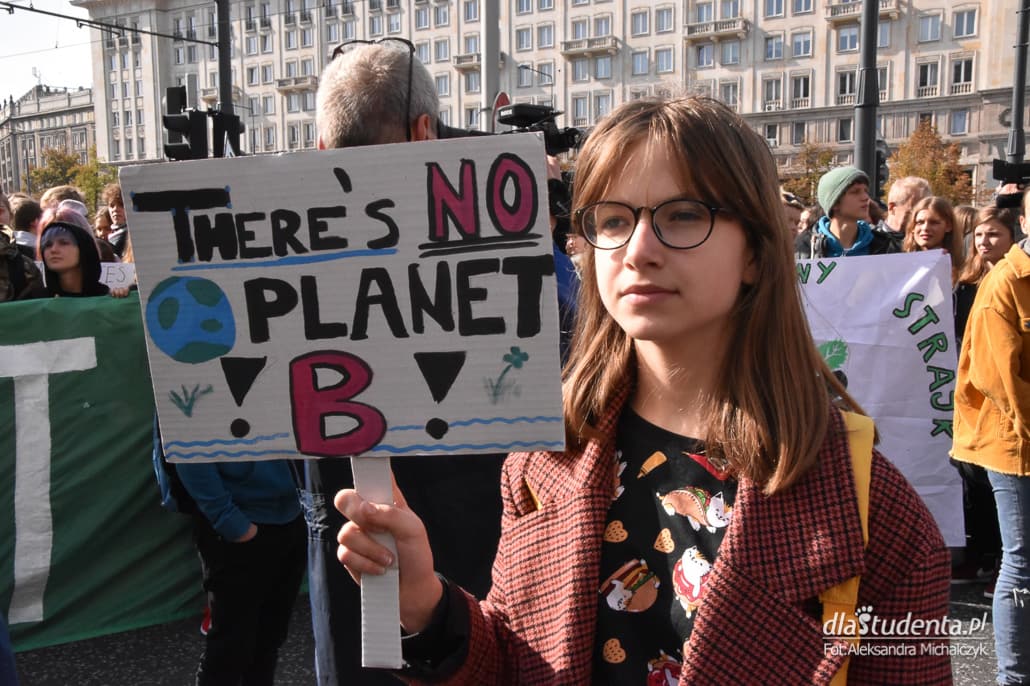 Młodzieżowy Strajk Klimatyczny w Warszawie - zdjęcie nr 2