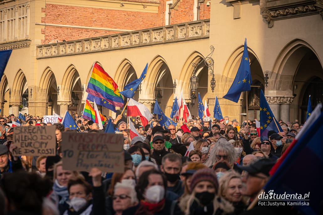My zostajemy w Europie - demonstracja w Krakowie - zdjęcie nr 6