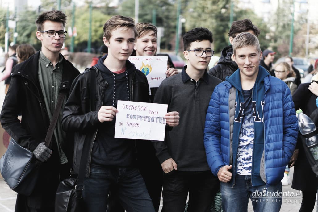 Młodzieżowy Strajk Klimatyczny w Katowicach - zdjęcie nr 6