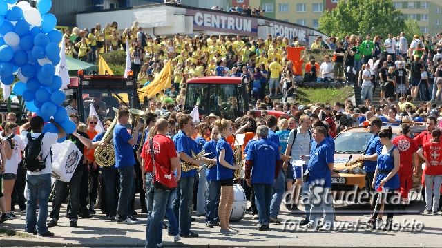 Kortowiada: Parada Wydziałów ulicami Olsztyna - zdjęcie nr 3
