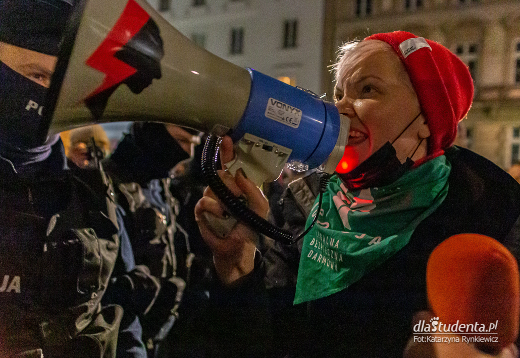 Strajk Kobiet: Blokada Sejmu - manifestacja w Warszawie - zdjęcie nr 2