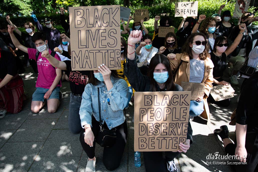 Protest Black Lives Matter przed ambasadą USA  - zdjęcie nr 4