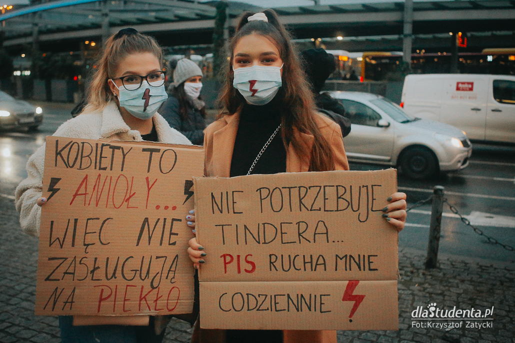 Strajk Kobiet: Marsz Ośmiu Gwiazd we Wrocławiu - zdjęcie nr 1