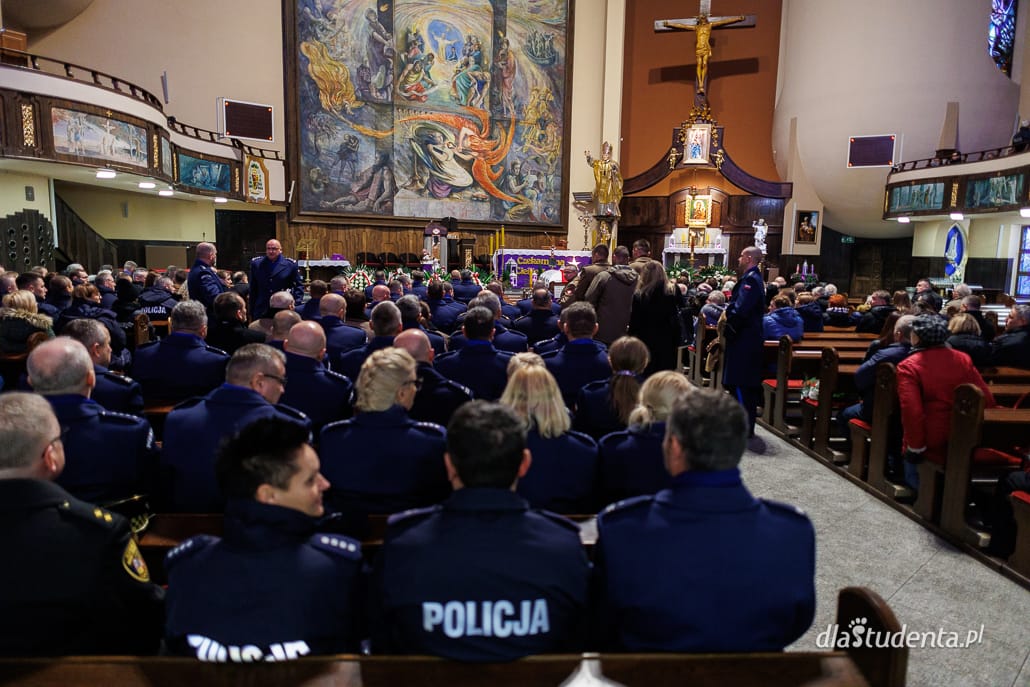 Uroczystości pogrzebowe po zastrzeleniu policjanów we Wrocławiu - zdjęcie nr 8
