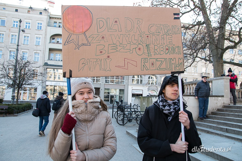 Protest przeciw "lex Czarnek" w Poznaniu - zdjęcie nr 6
