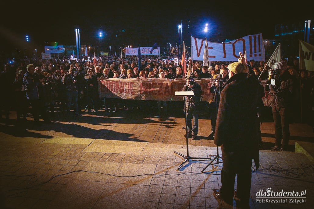 Protest w obronie sądów we Wrocławiu - zdjęcie nr 2