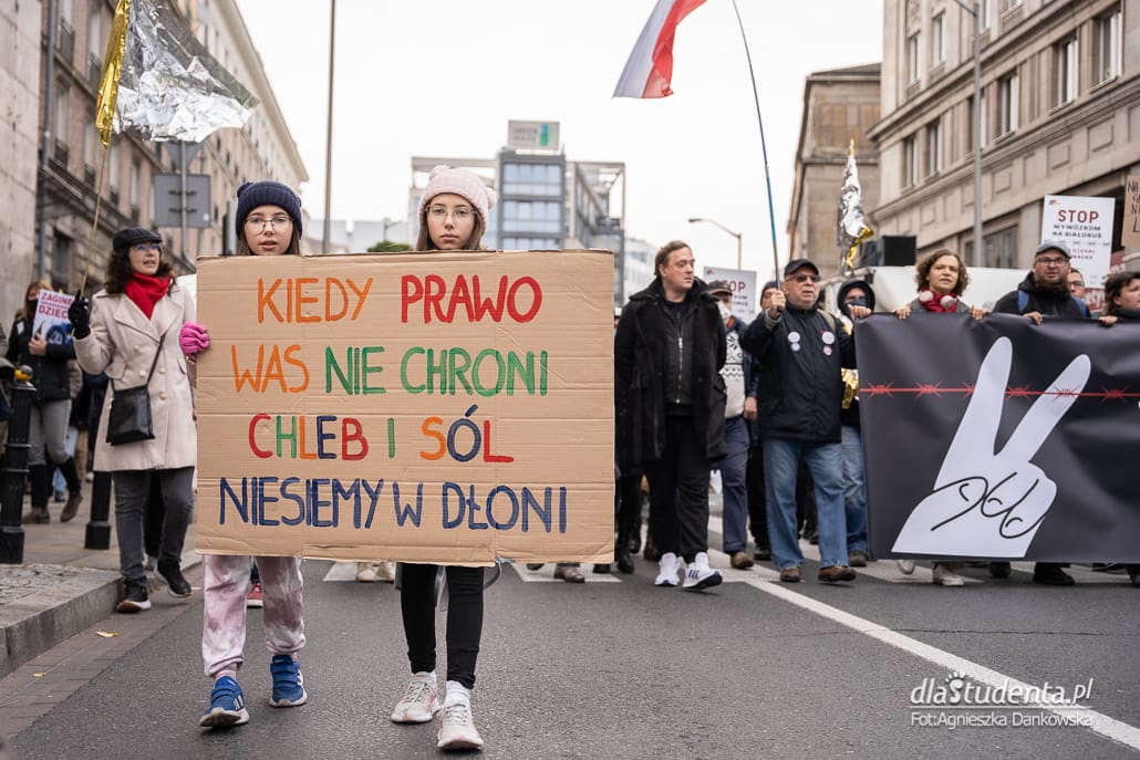 Stop torturom na granicy - manifestacja w Warszawie 
