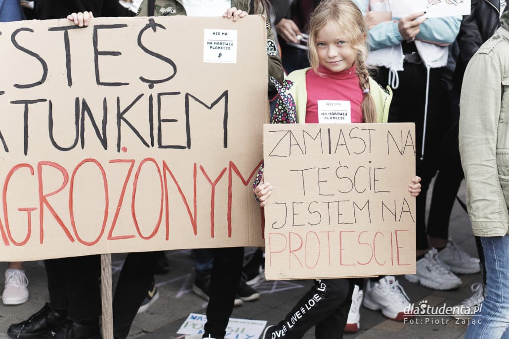 Młodzieżowy Strajk Klimatyczny w Katowicach - zdjęcie nr 5