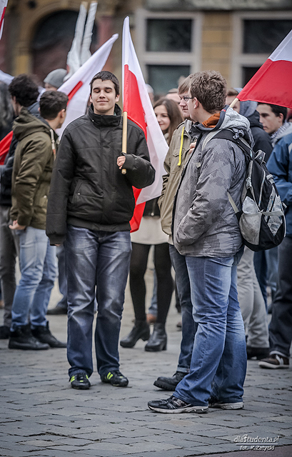 Paweł Kukiz wraz z manifestantami żądają powtórzenia wyborów  - zdjęcie nr 3