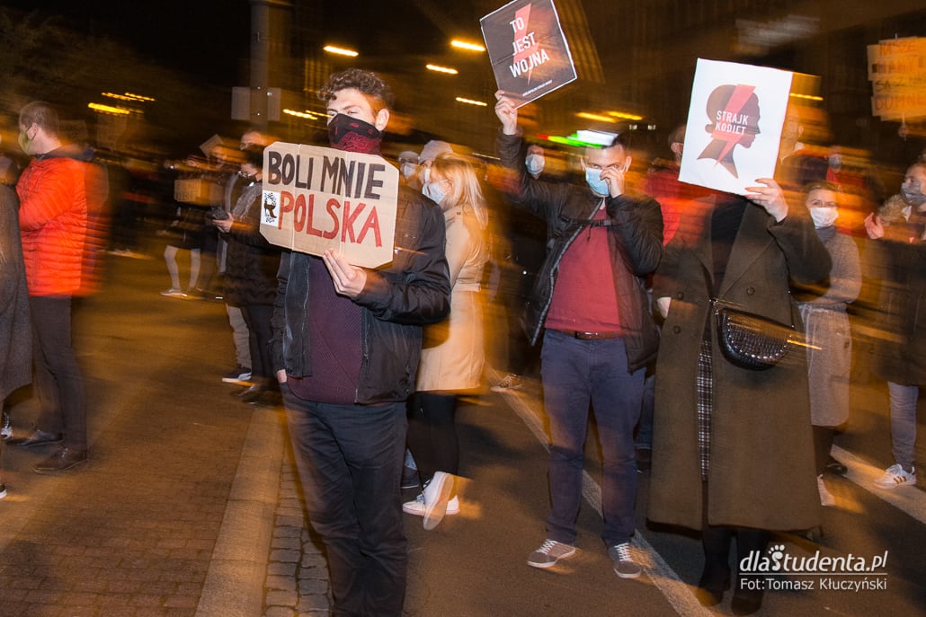 Strajk Kobiet: Manifa w Poznaniu - zdjęcie nr 4