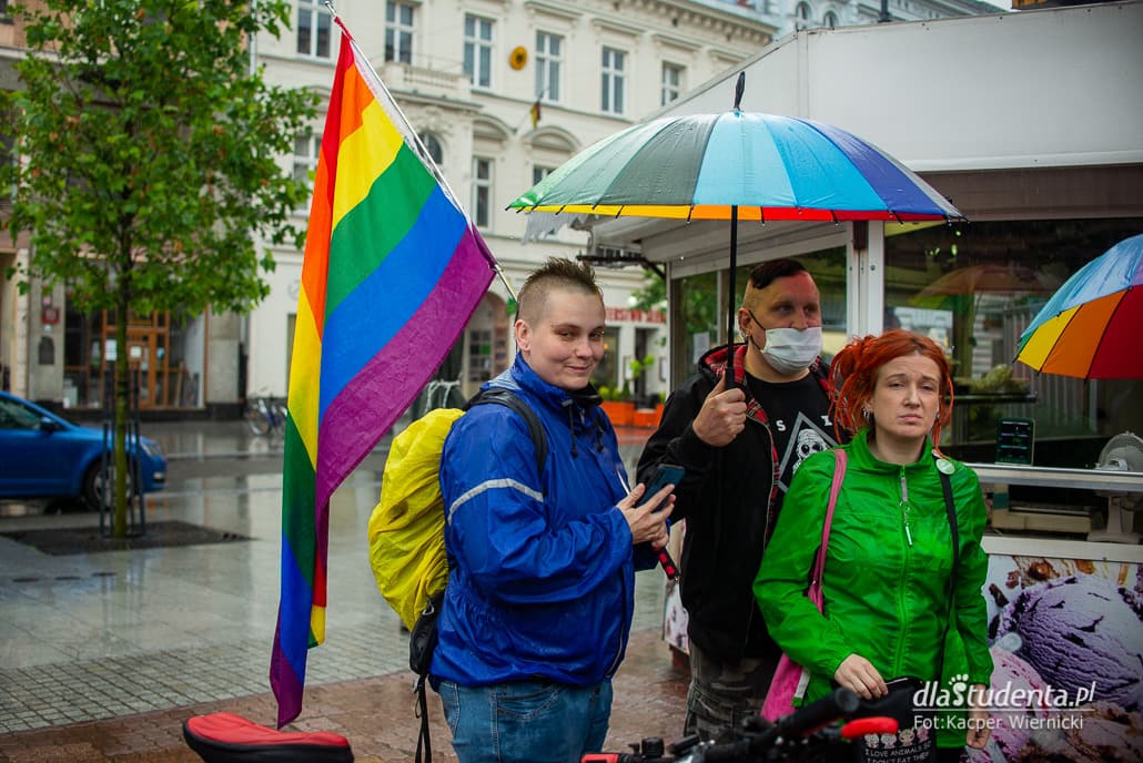 Protest przeciwko "Karcie Nienawiści" w Łodzi - zdjęcie nr 10