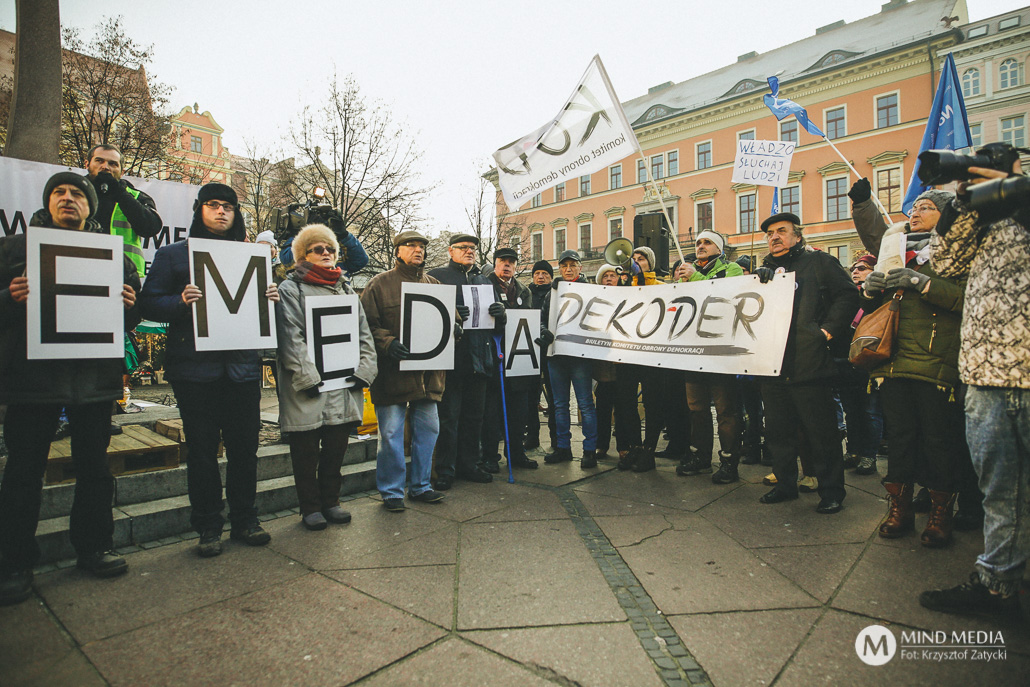 Protest przeciwko blokowaniu mediów  - zdjęcie nr 11