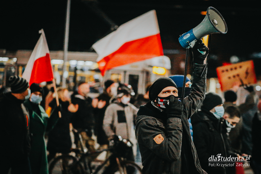 Strajk Kobiet: Gońcie się - manifestacja we Wrocławiu  - zdjęcie nr 6
