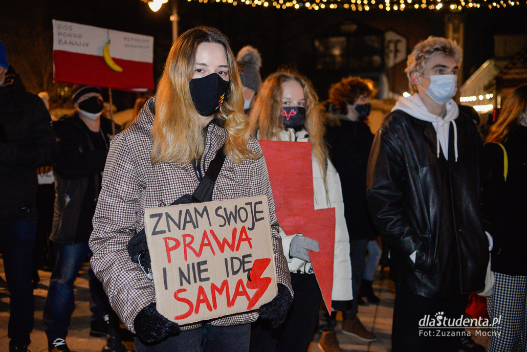 Strajk Kobiet 2021: Czas próby - manifestacja w Łodzi - zdjęcie nr 4