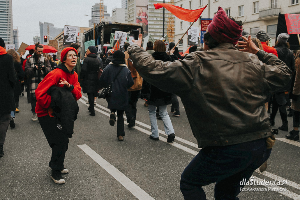 Feminizm dla Klimatu. Klimat na antykapitalizm - manifa w Warszawie - zdjęcie nr 11
