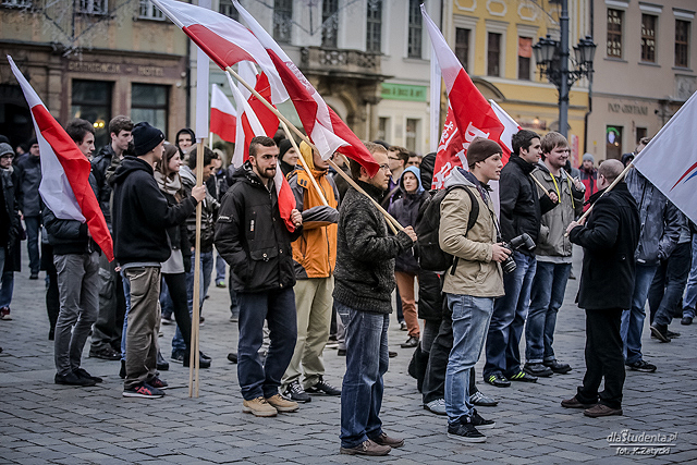 Paweł Kukiz wraz z manifestantami żądają powtórzenia wyborów  - zdjęcie nr 7