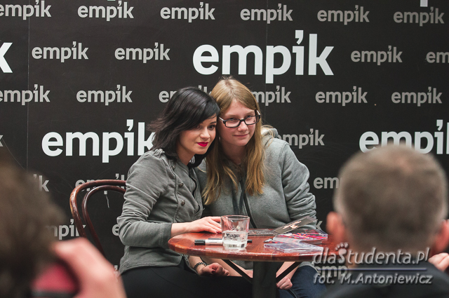 Ewelina Lisowska podpisuje nową płytę na Empik Tour 2014 - zdjęcie nr 5