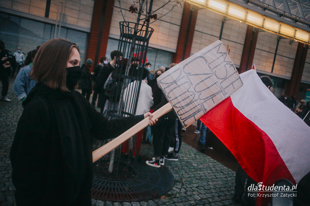 Strajk Kobiet: Marsz Ośmiu Gwiazd we Wrocławiu - zdjęcie nr 6