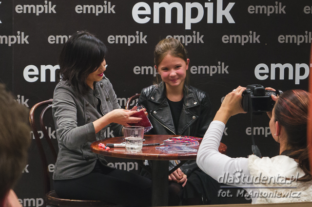 Ewelina Lisowska podpisuje nową płytę na Empik Tour 2014 - zdjęcie nr 10