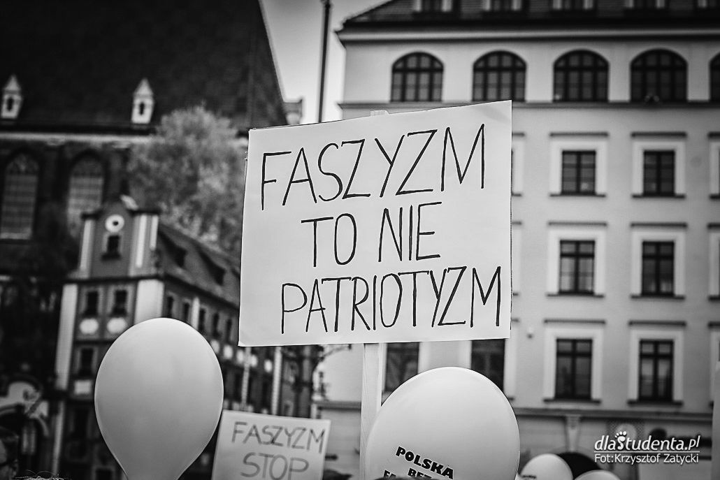 Wrocław: Manifestacja - Polska wolna od faszyzmu - zdjęcie nr 9