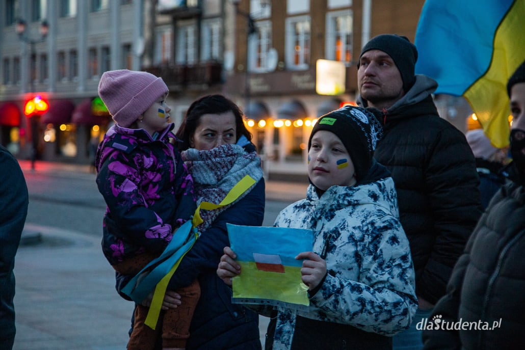 Solidarnie z Ukrainą - manifestacja poparcia w Białymstoku  - zdjęcie nr 4