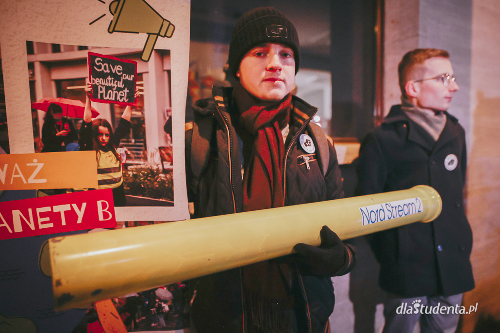 Młodzieżowy Strajk Klimatyczny - protest we Wrocławiu - zdjęcie nr 3