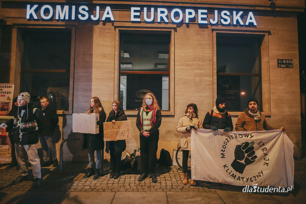 Młodzieżowy Strajk Klimatyczny - protest we Wrocławiu - zdjęcie nr 4