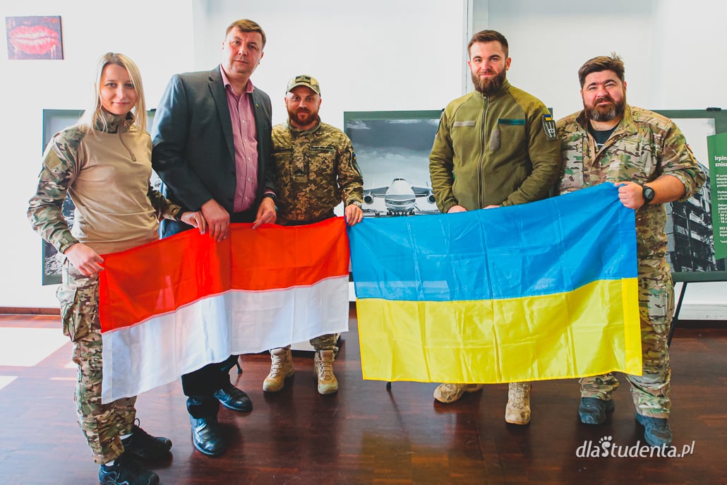 "Przez wojnę" premiera wystawy VR o wojnie w Ukrainie