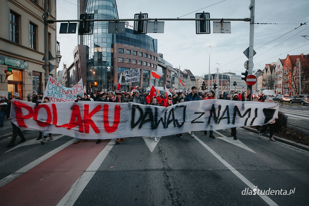 Antyszczepionkowcy - protest we Wrocławiu 