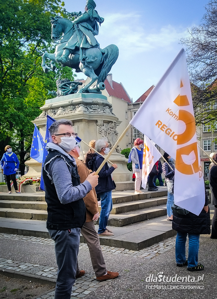 Protest w obronie demokracji w Gdańsku - zdjęcie nr 9