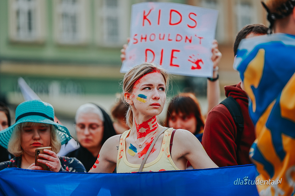 Solidarni z Ukrainą - manifestacja we Wrocławiu  - zdjęcie nr 10