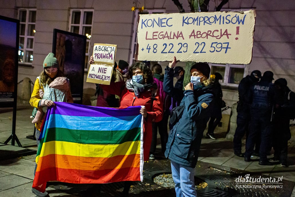 Strajk Kobiet: Weekendowy spacer po Warszawie - zdjęcie nr 1