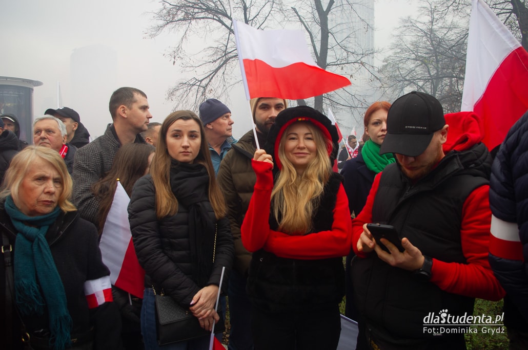"Jeszcze Polska nie zginęła" - Marsz Niepodległości w Warszawie