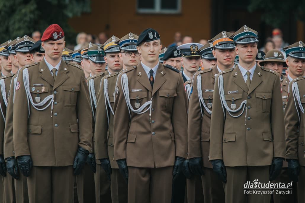 Uroczysta promocja oficerska w Akademi Wojsk Lądowych  - zdjęcie nr 5