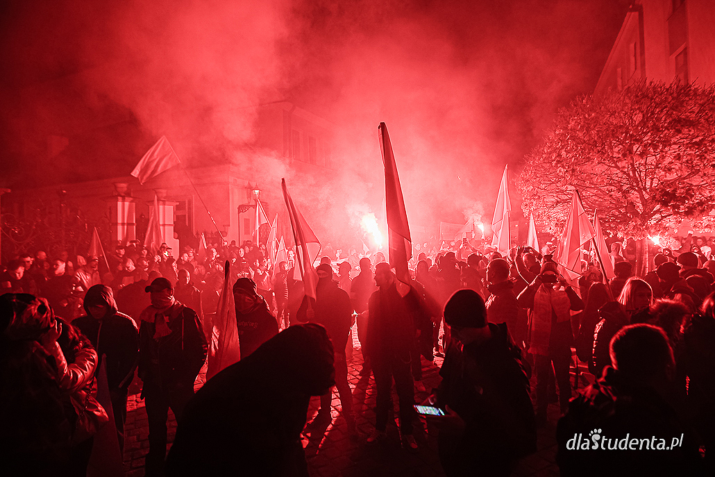 Marsz Niepodległości 2022 we Wrocławiu: Polak w Polsce gospodarzem - zdjęcie nr 3