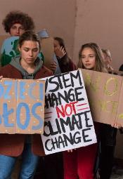 Młodzieżowy strajk klimatyczny w Poznaniu 